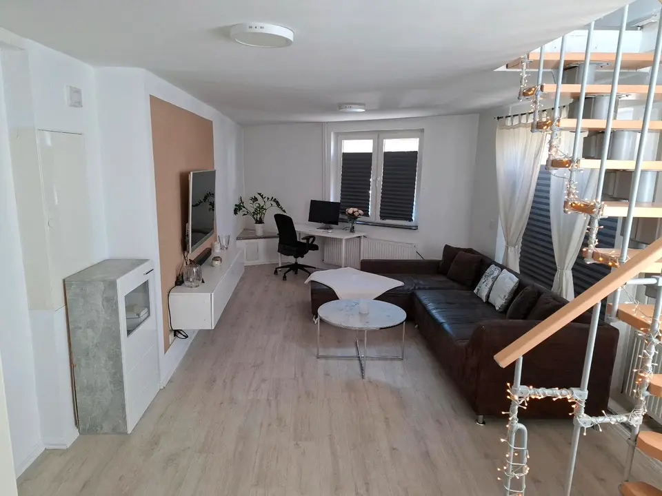 WG-Zimmer mit 80 m² in Bergisch Gladbach – Bild 2