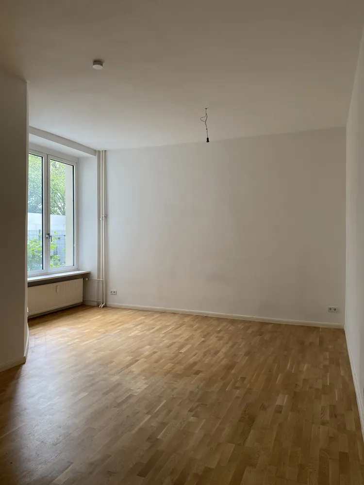 1 room apartment with 52 m² in Berlin – Photo 3