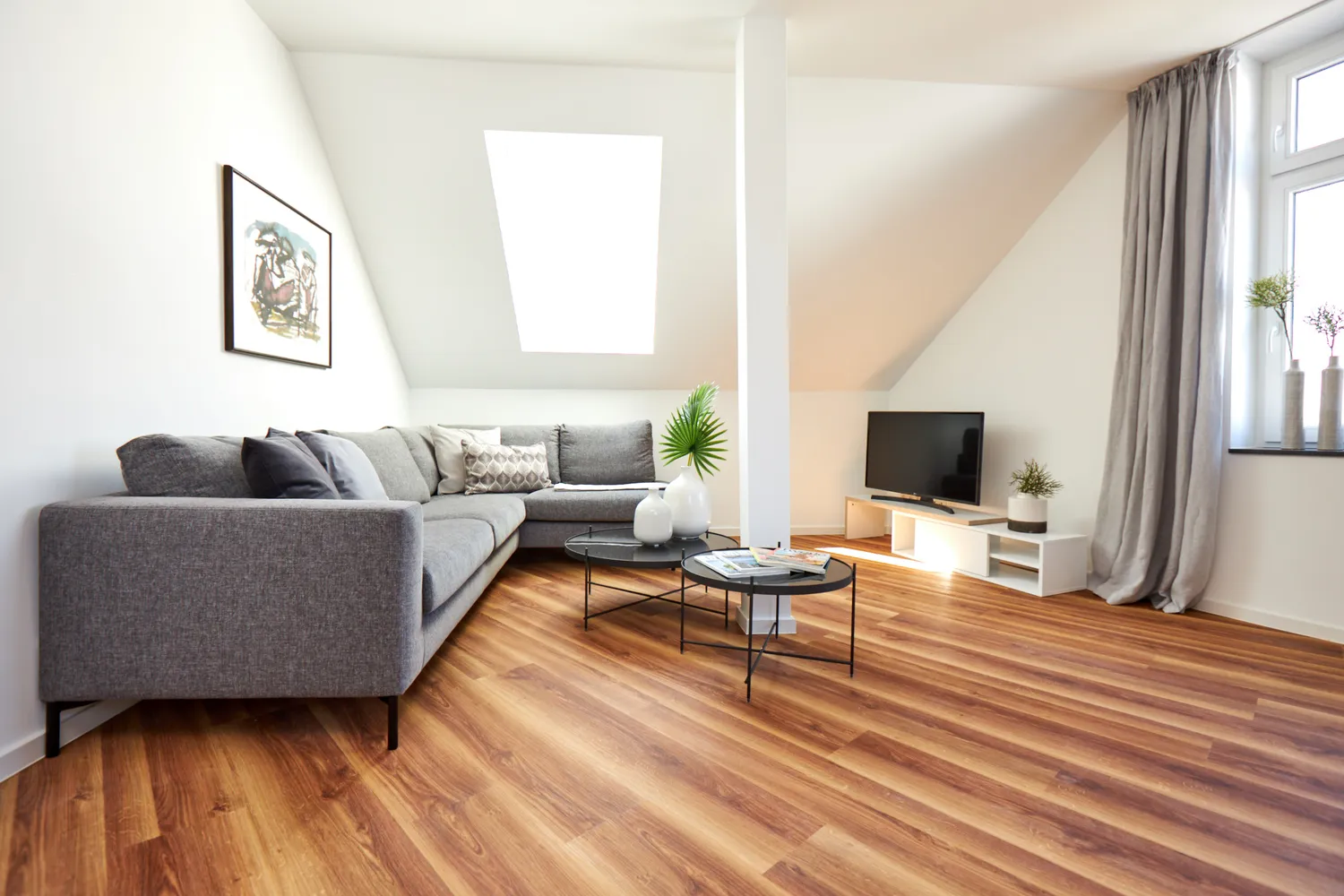 2 Zimmer Wohnung mit 68 m² in Düsseldorf – Bild 2