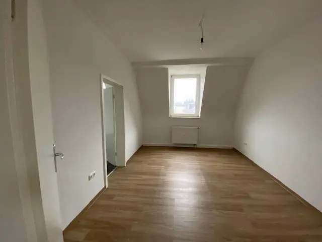 2 Zimmer Wohnung mit 79 m² in Essen – Bild 2