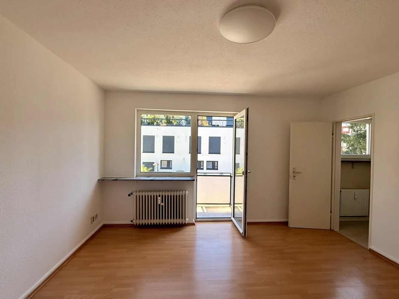 1 Zimmer Wohnung mit 30 m² in Frankfurt am Main – Bild 12