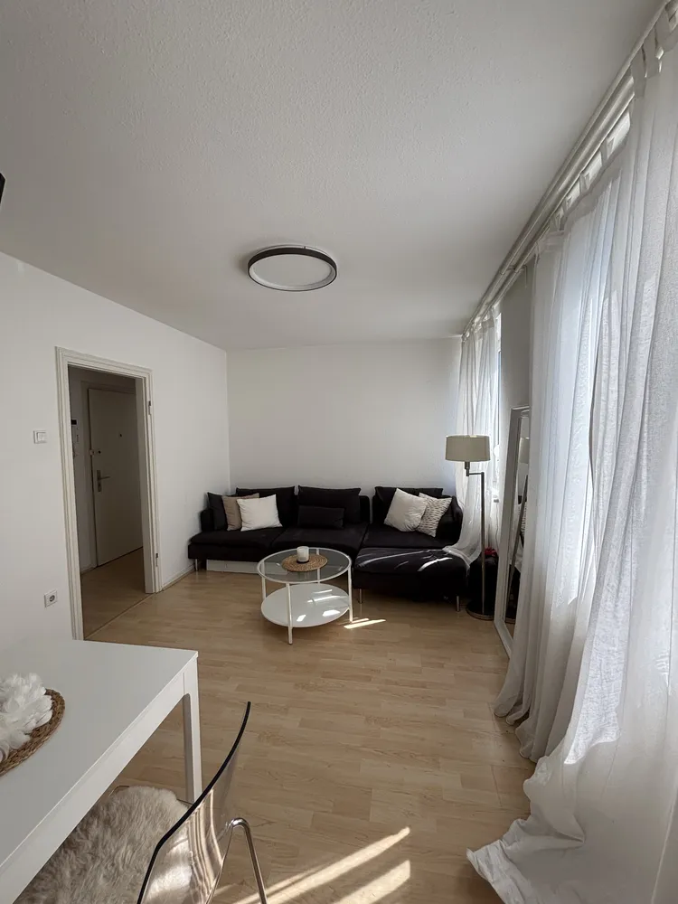 2 Zimmer Wohnung mit 38 m² in Düsseldorf – Bild 4