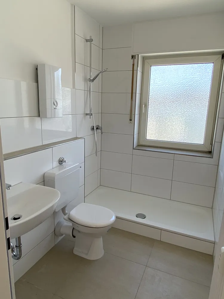 2 Zimmer Wohnung mit 65 m² in Krefeld – Bild 2