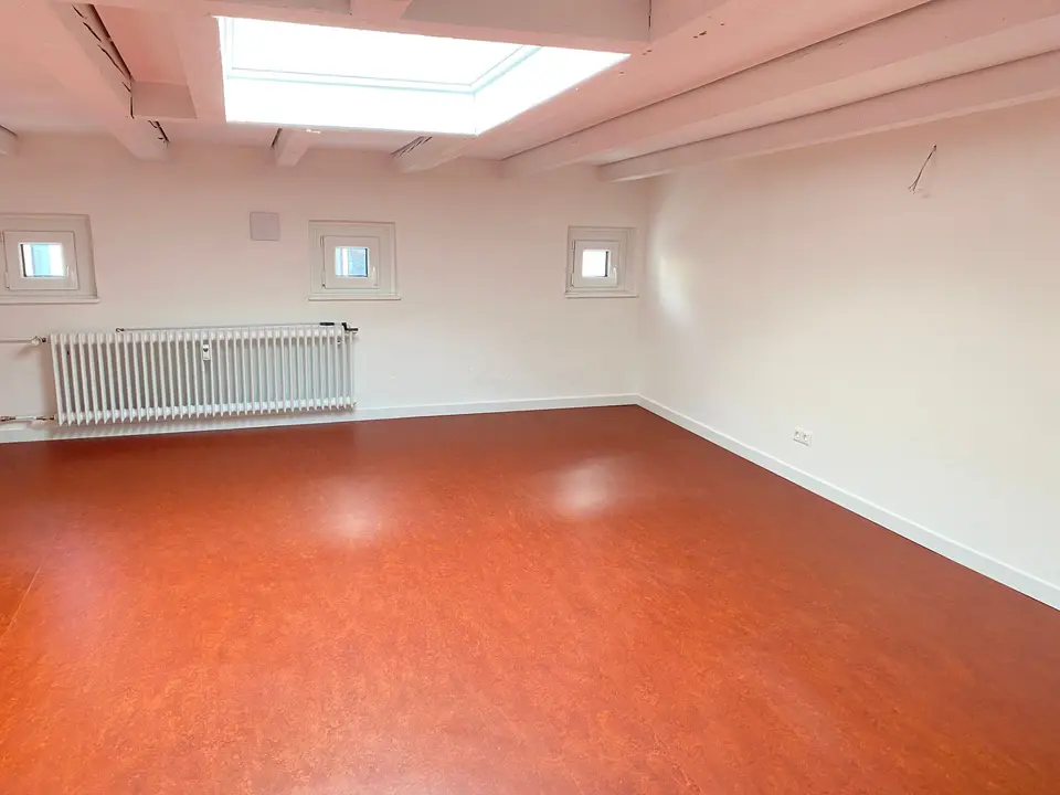 10 Zimmer Wohnung mit 277 m² in Hannover – Bild 3