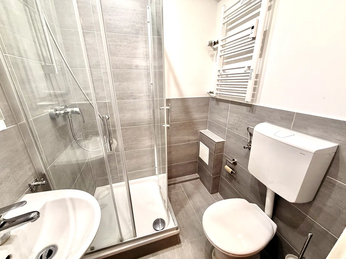 1 Zimmer Wohnung mit 30 m² in Düsseldorf – Bild 3