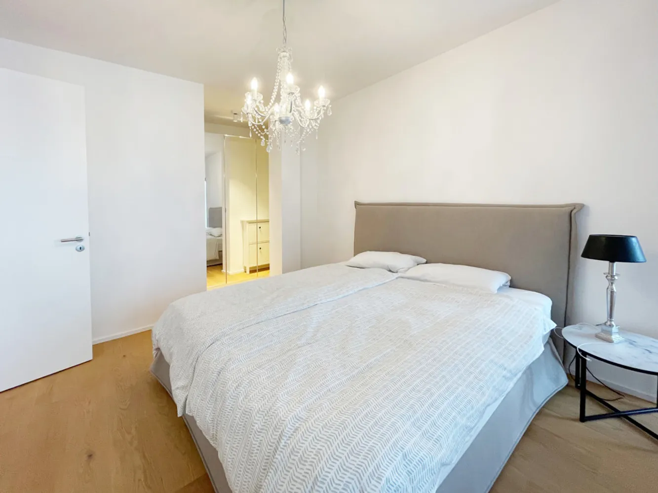 2 Zimmer Wohnung mit 78 m² in Frankfurt am Main – Bild 5