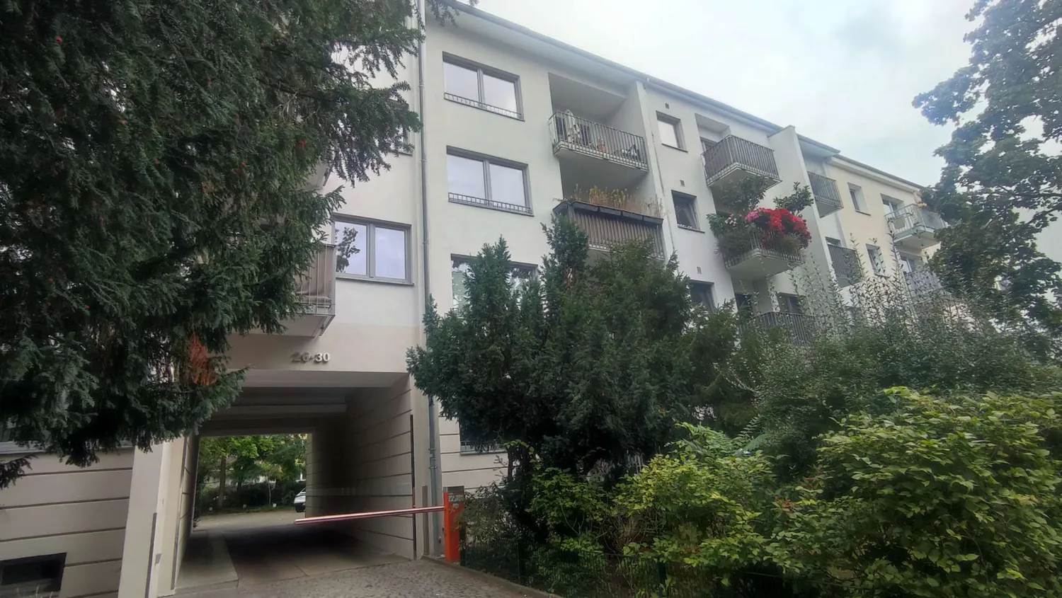 1 room apartment with 40 m² in Berlin – Photo 1