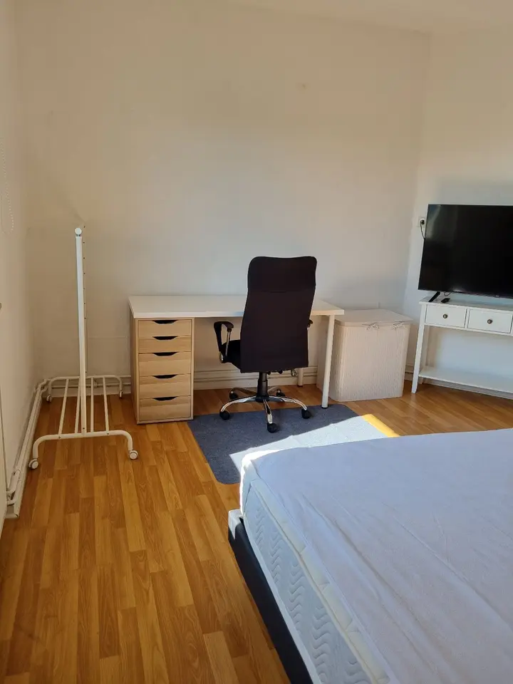 WG-Zimmer mit 39 m² in Frankfurt am Main – Bild 2