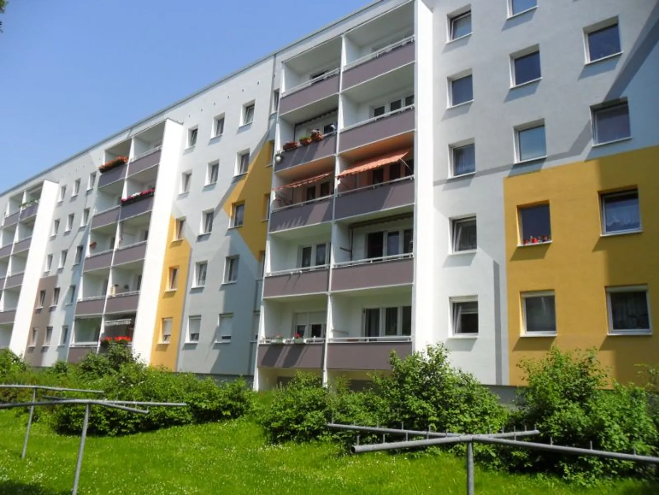 4 room apartment with 71 m² in Halle (Saale) – Photo 3