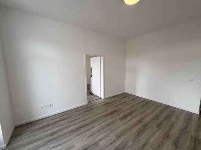 6 Zimmer Wohnung mit 132 m² in Wuppertal – Bild 8