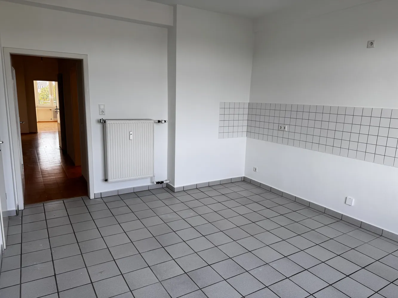 3 Zimmer Wohnung mit 95 m² in Düsseldorf – Bild 4
