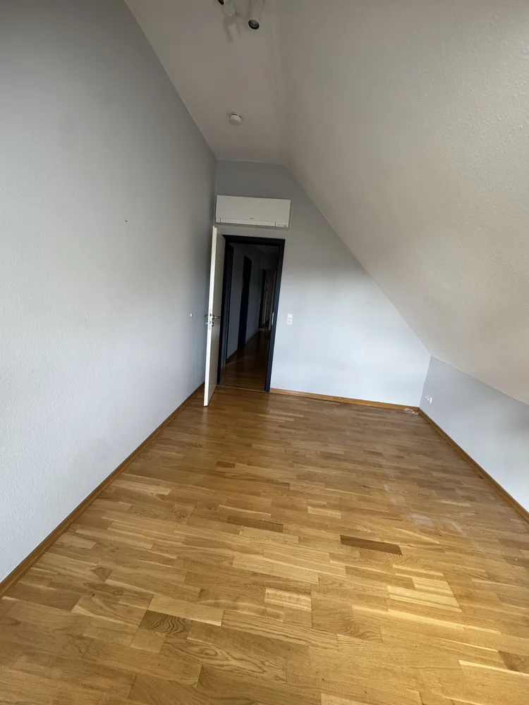 5 Zimmer Wohnung mit 140 m² in Frankfurt am Main – Bild 12