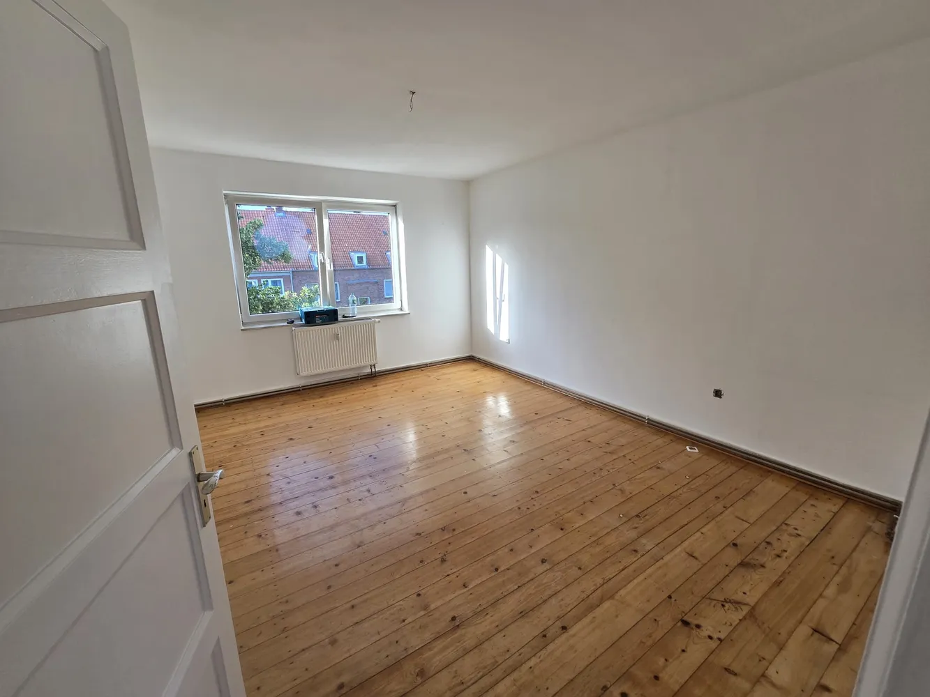 3 Zimmer Wohnung mit 80 m² in Kiel – Bild 2
