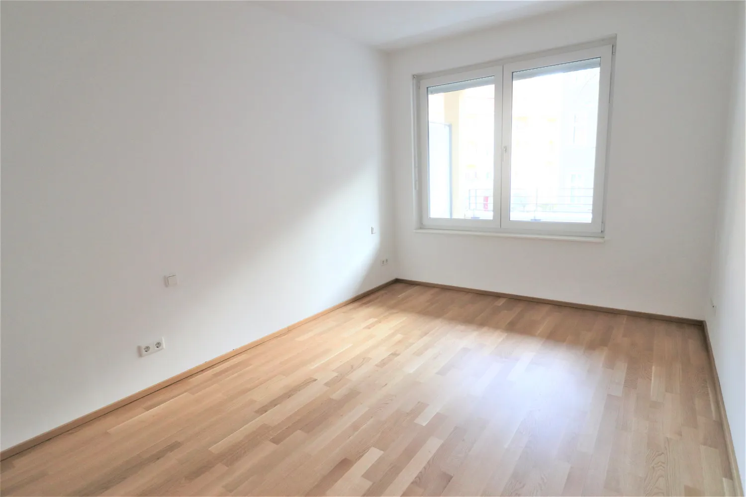 2 Zimmer Wohnung mit 54 m² in Berlin – Bild 1