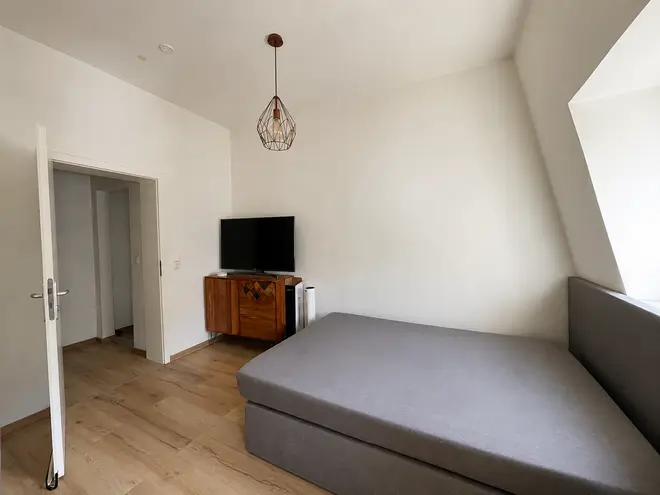 4 Zimmer Wohnung mit 101 m² in Frankfurt am Main – Bild 4