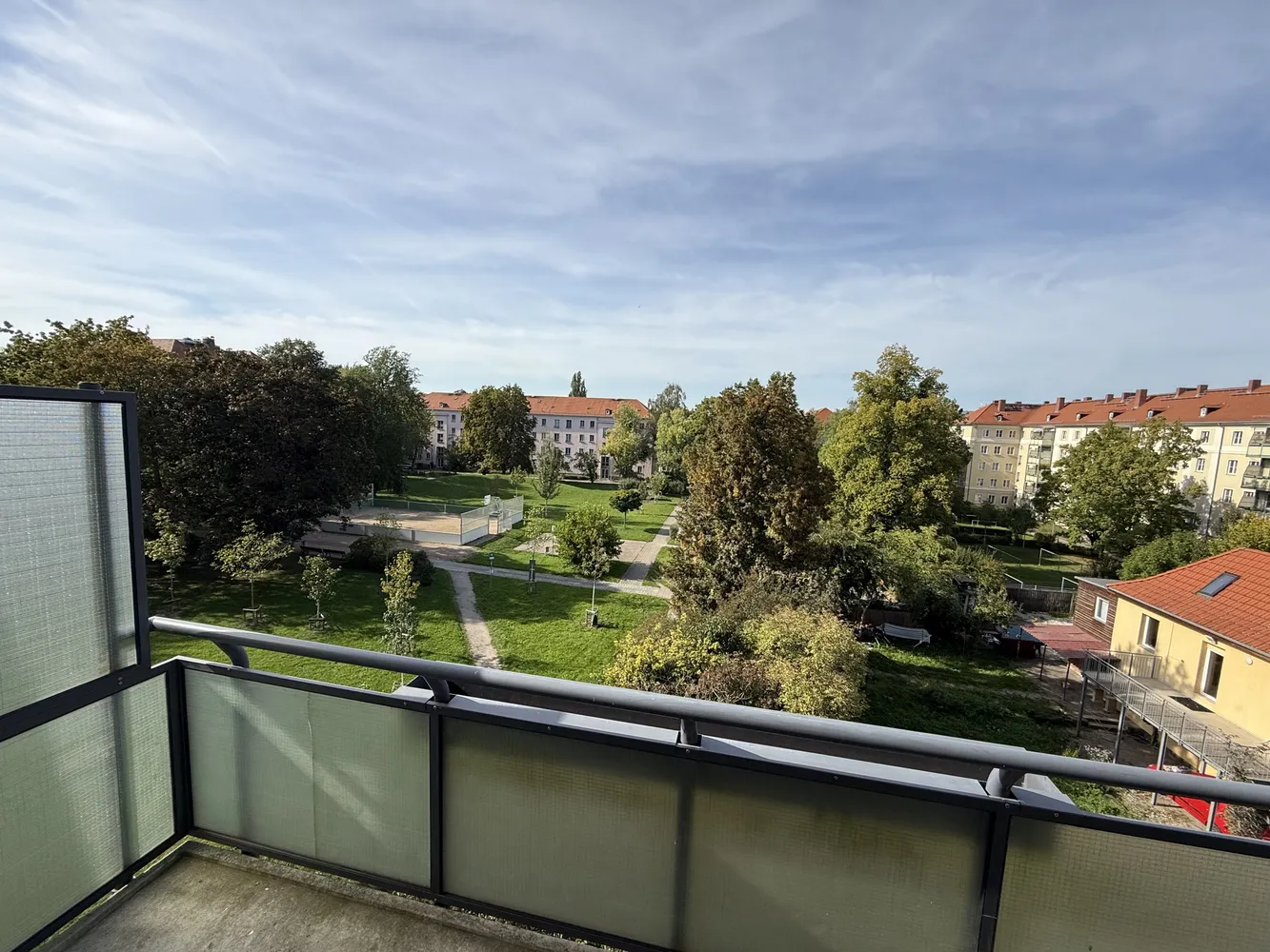 4 room apartment with 77 m² in Dresden – Photo 3