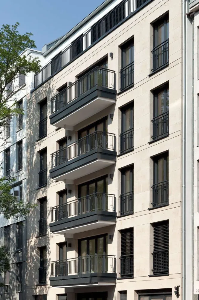 4 Zimmer Wohnung mit 142 m² in Düsseldorf – Bild 1
