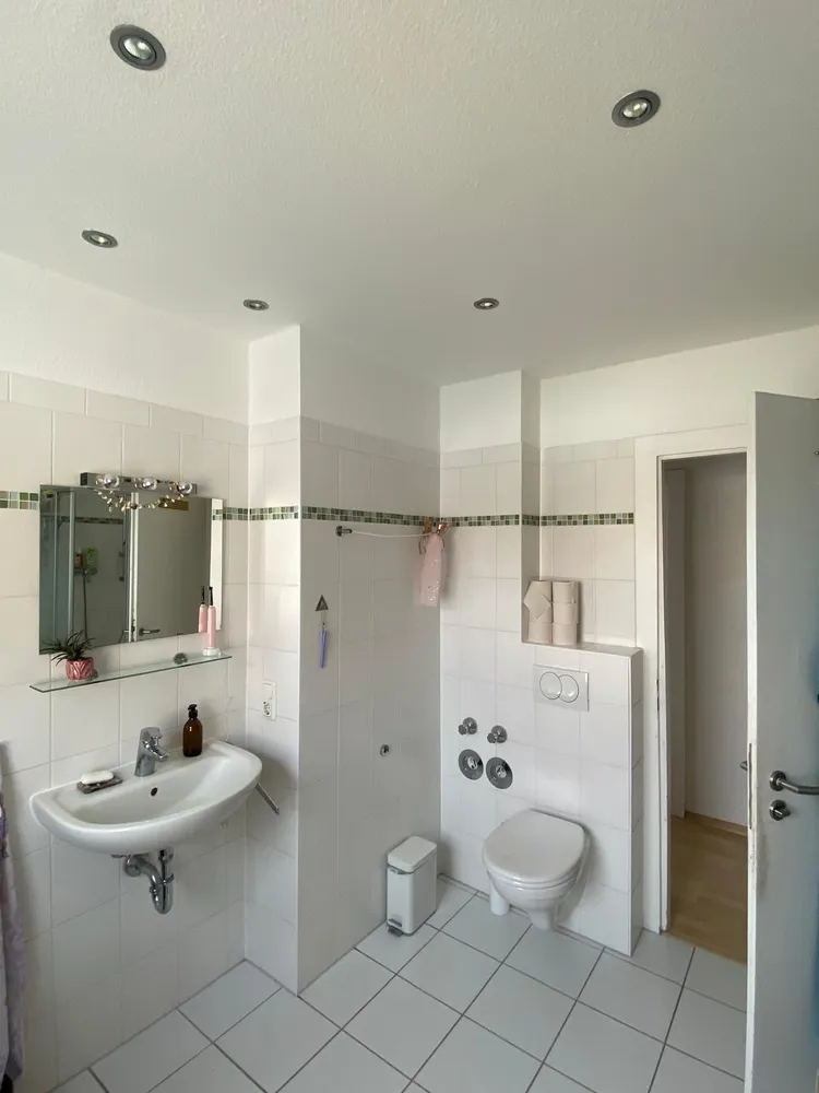 4 Zimmer Wohnung mit 95 m² in Wiesbaden – Bild 1