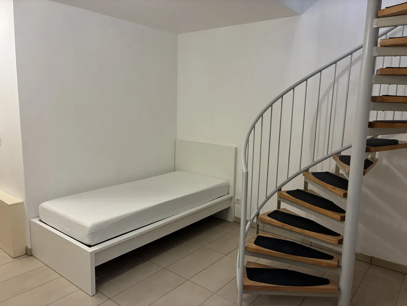 2 Zimmer Wohnung mit 42 m² in Bonn – Bild 8