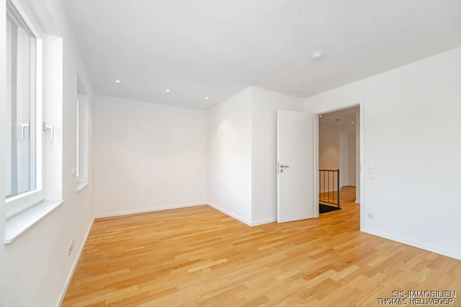 6 Zimmer Wohnung mit 190 m² in München – Bild 4