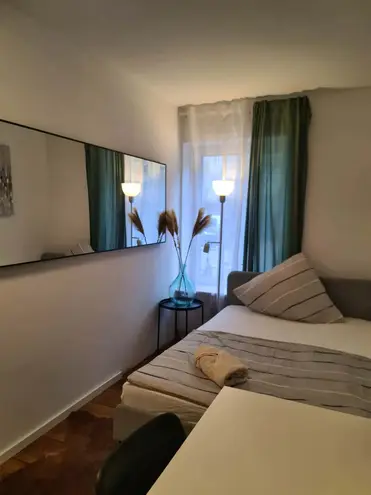WG-Zimmer mit 10 m² in München – Bild 2