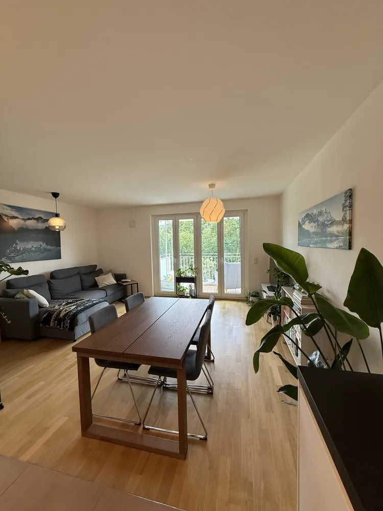 3 Zimmer Wohnung mit 83 m² in München – Bild 2
