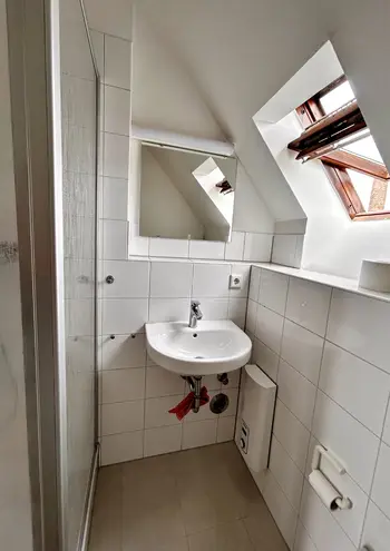 2 Zimmer Wohnung mit 60 m² in Köln – Bild 8