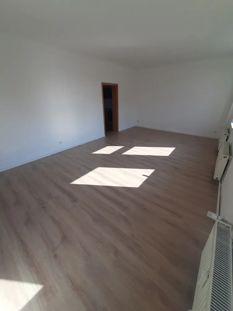 3 Zimmer Wohnung mit 80 m² in Magdeburg – Bild 2