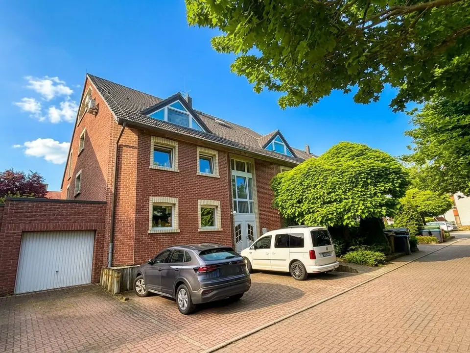 3 Zimmer Wohnung mit 109 m² in Bitterfeld-Wolfen – Bild 1