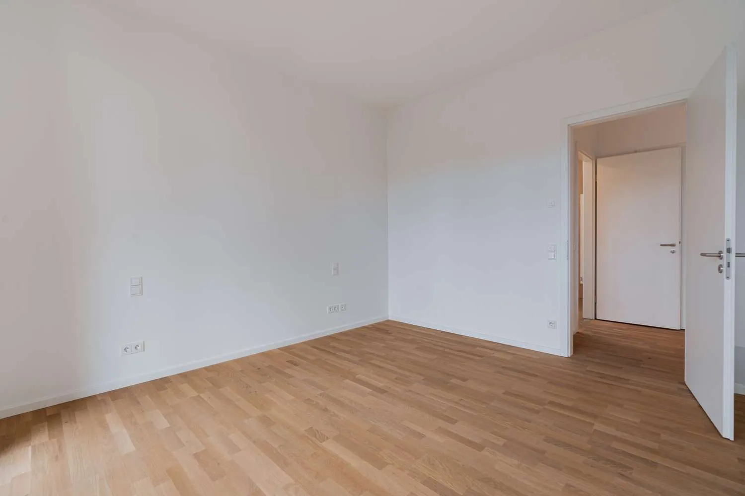 2 Zimmer Wohnung mit 79 m² in Berlin – Bild 4