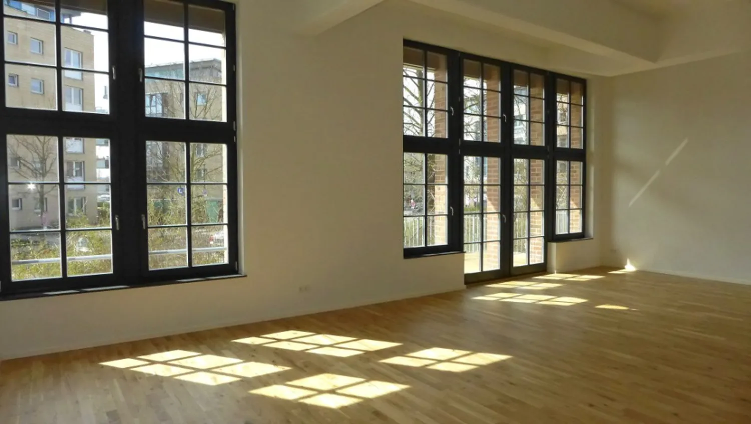 4 Zimmer Wohnung mit 148 m² in Berlin – Bild 1