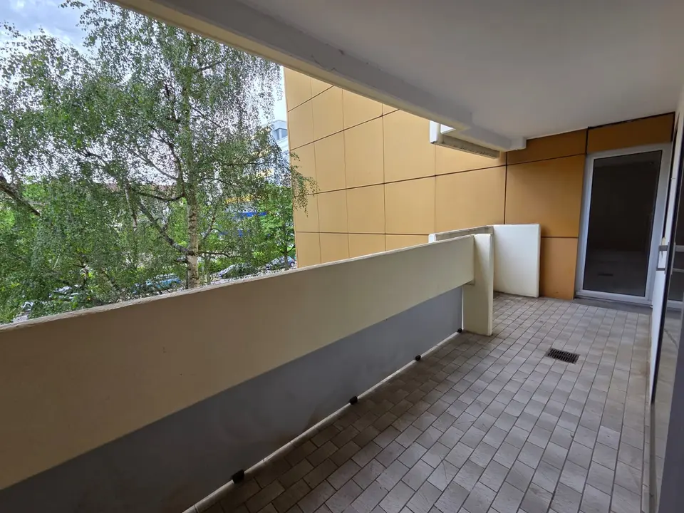 2 Zimmer Wohnung mit 69 m² in Saarbrücken – Bild 4