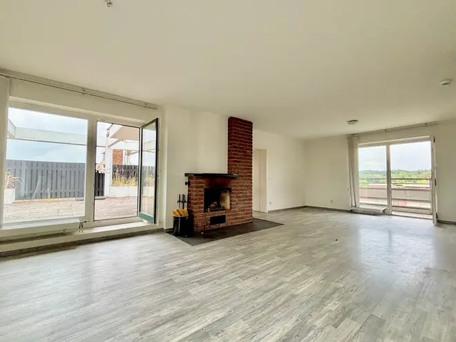 3 Zimmer Wohnung mit 123 m² in Düsseldorf – Bild 3