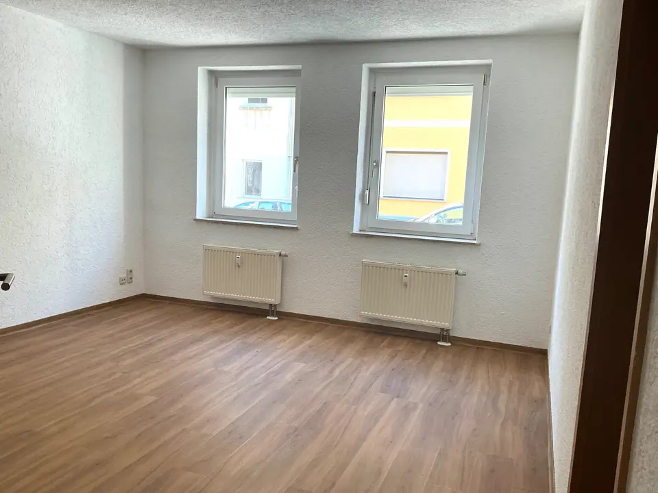 2 Zimmer Wohnung mit 57 m² in Crimmitschau – Bild 4