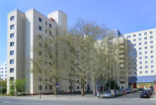 4 Zimmer Wohnung mit 99 m² in Berlin – Bild 2