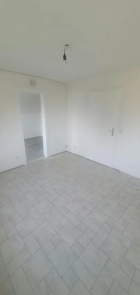 2 Zimmer Wohnung mit 34 m² in Duisburg – Bild 3