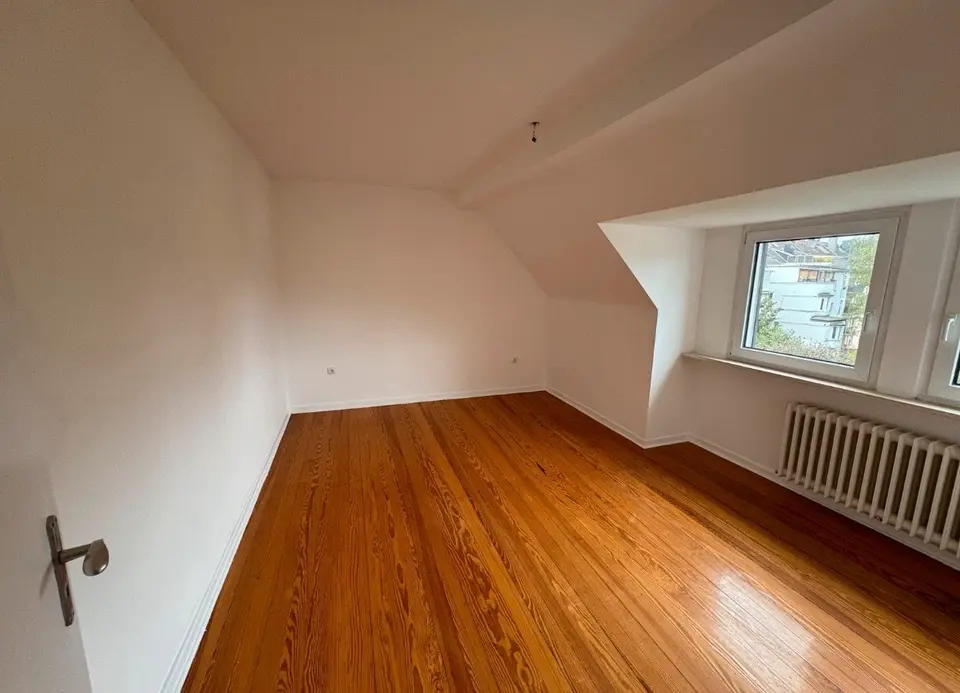 4 Zimmer Wohnung mit 120 m² in Duisburg – Bild 8