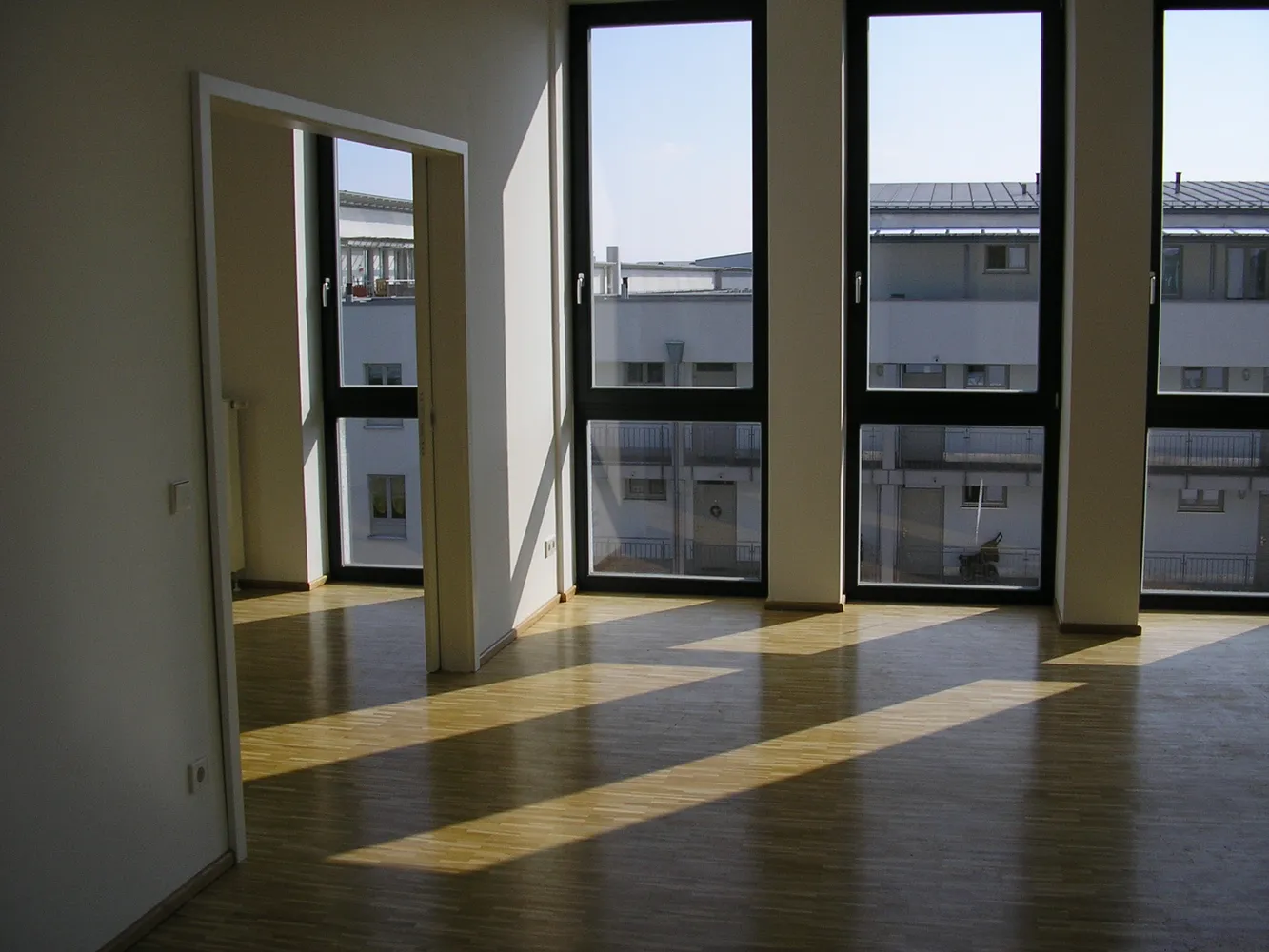 3 Zimmer Wohnung mit 107 m² in München – Bild 2