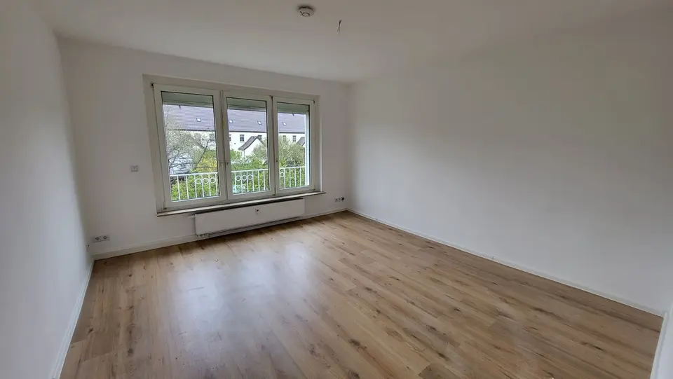 4 Zimmer Wohnung mit 76 m² in Bitterfeld-Wolfen – Bild 1