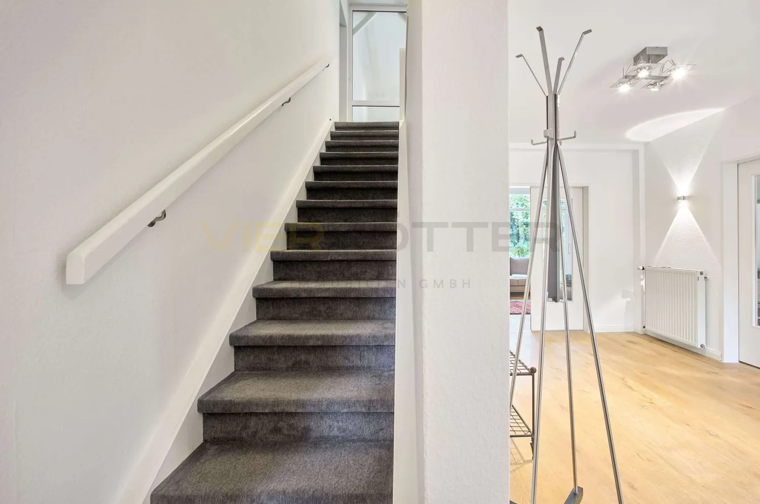 7 room house with 200 m² in Bremen – Photo 9
