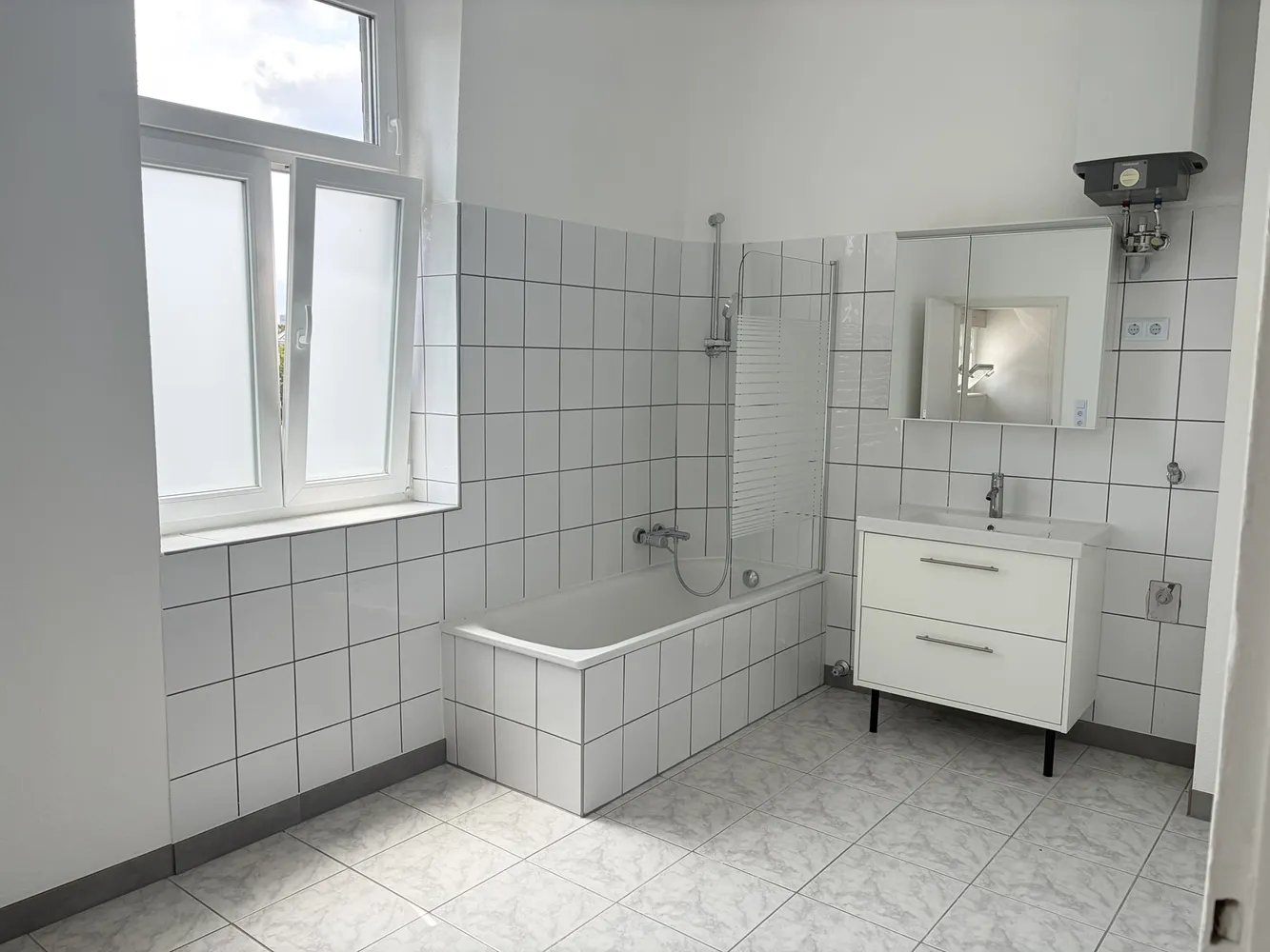 4 Zimmer Wohnung mit 93 m² in Frankfurt am Main – Bild 2