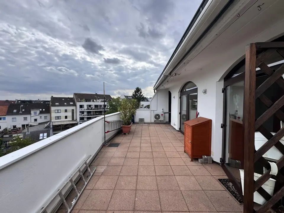 4 Zimmer Wohnung mit 170 m² in Pulheim – Bild 5