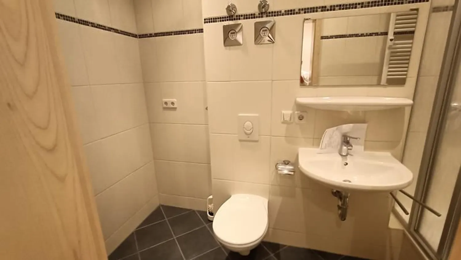 1 room apartment with 43 m² in Chemnitz – Photo 5