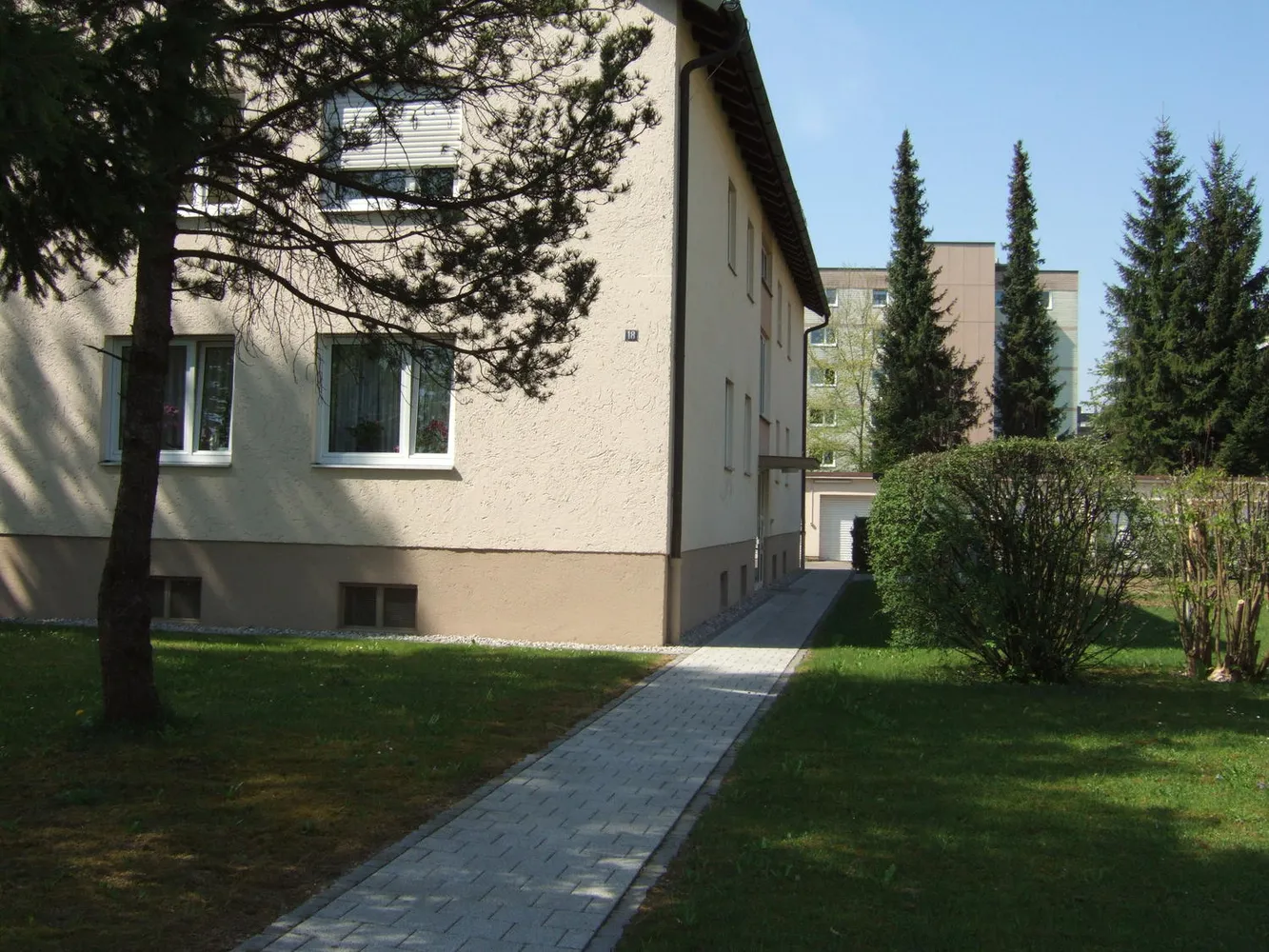 2 Zimmer Wohnung mit 66 m² in Germering – Bild 1
