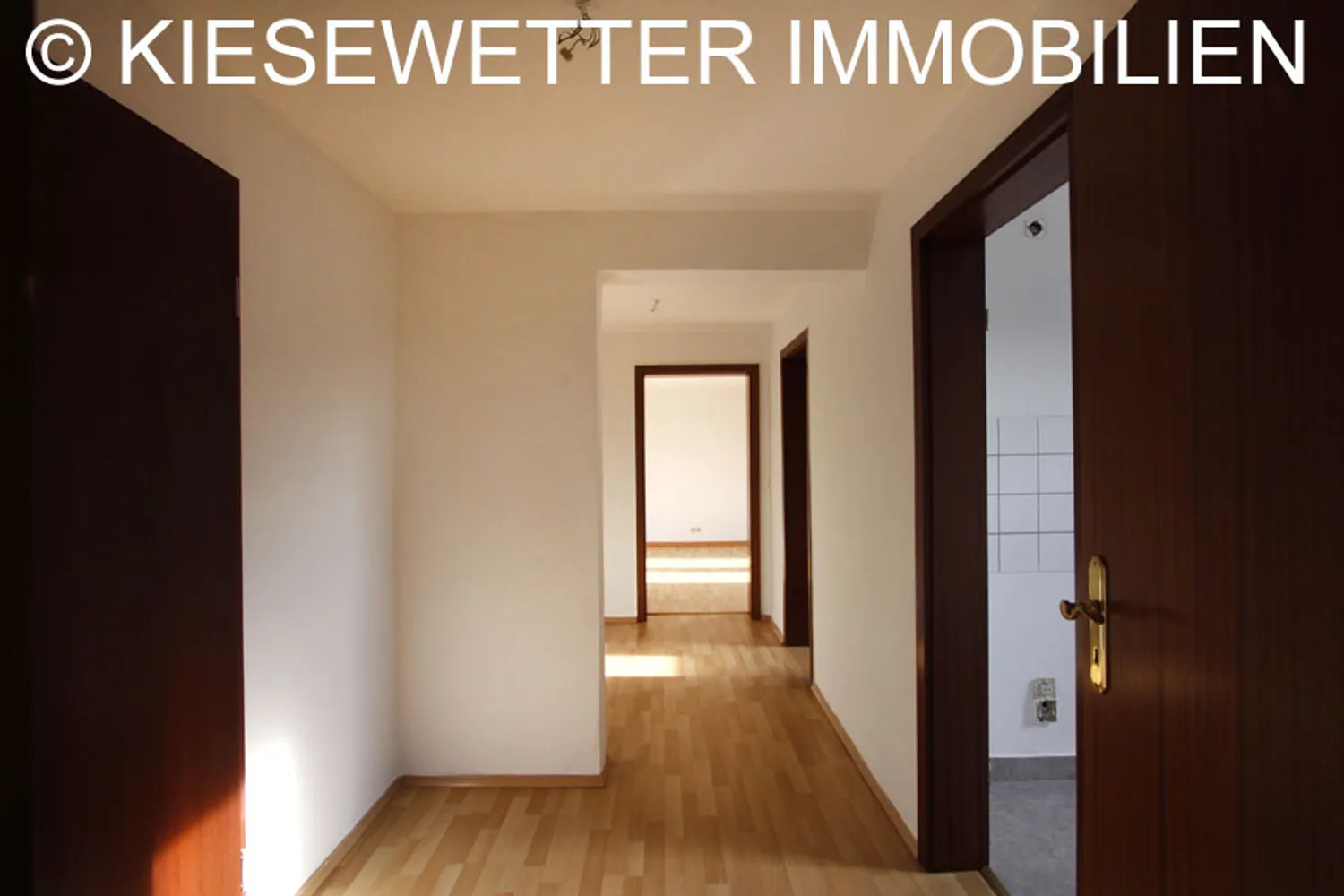 2 Zimmer Wohnung mit 55 m² in Chemnitz – Bild 9