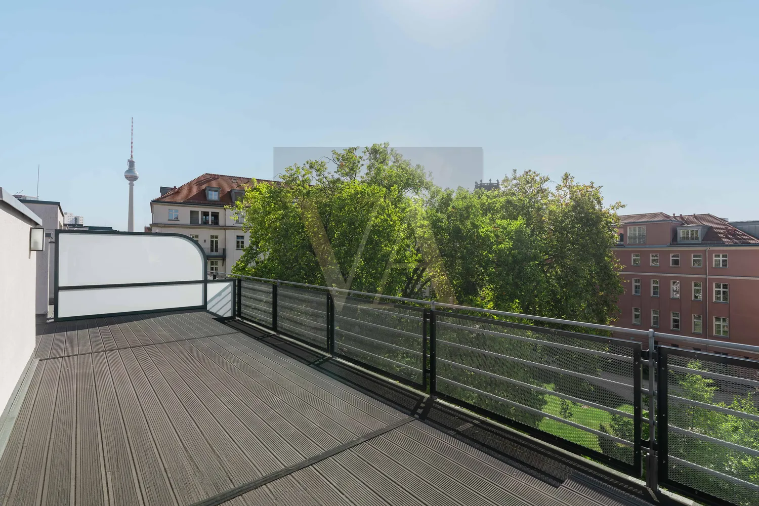 5 Zimmer Wohnung mit 328 m² in Berlin – Bild 1