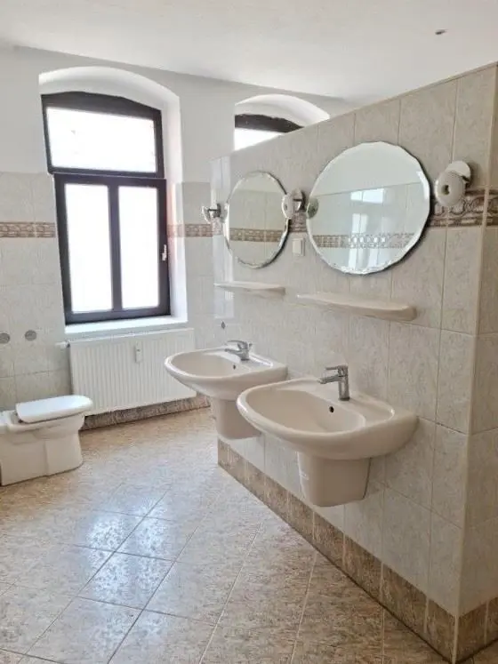 4 Zimmer Wohnung mit 156 m² in Zwickau – Bild 6