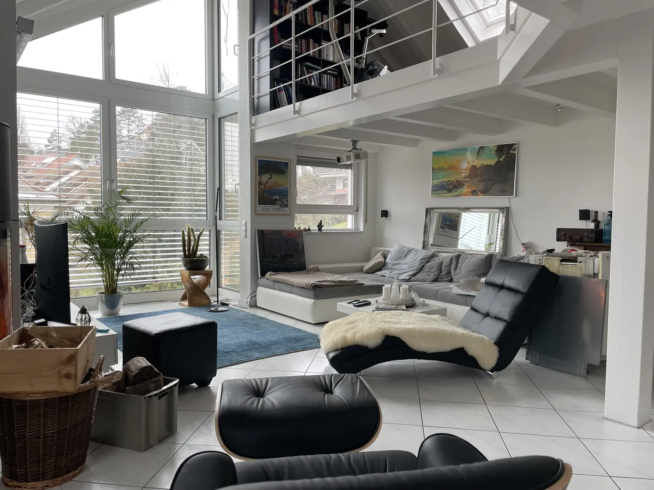 5 Zimmer Wohnung mit 142 m² in Stuttgart – Bild 1