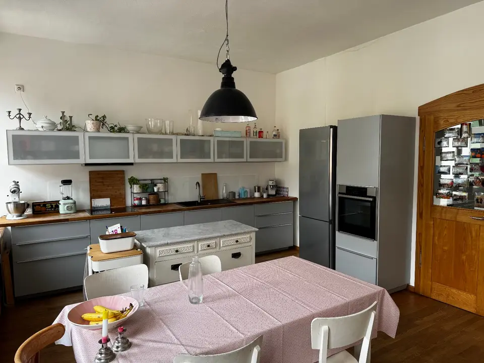 5 Zimmer Wohnung mit 130 m² in Düsseldorf – Bild 4