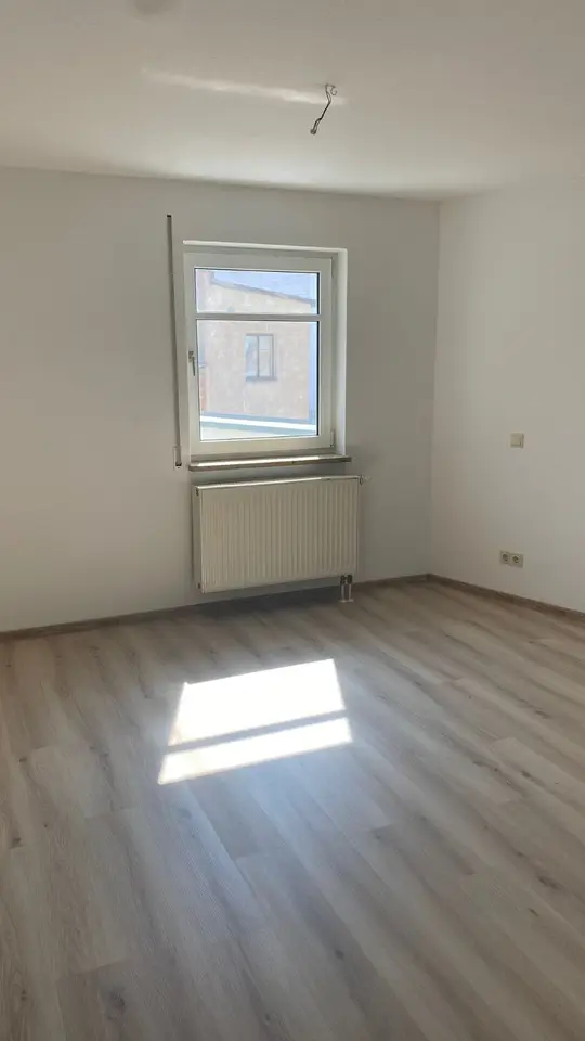 2 Zimmer Wohnung mit 71 m² in Meiningen – Bild 3
